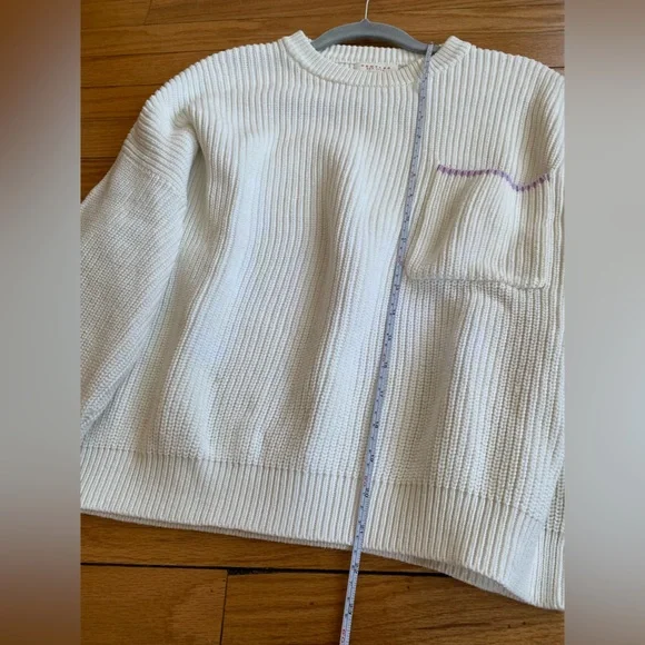 Demylee White Sweater with Purple Accent Design Size Medium - Picture 4 of 5